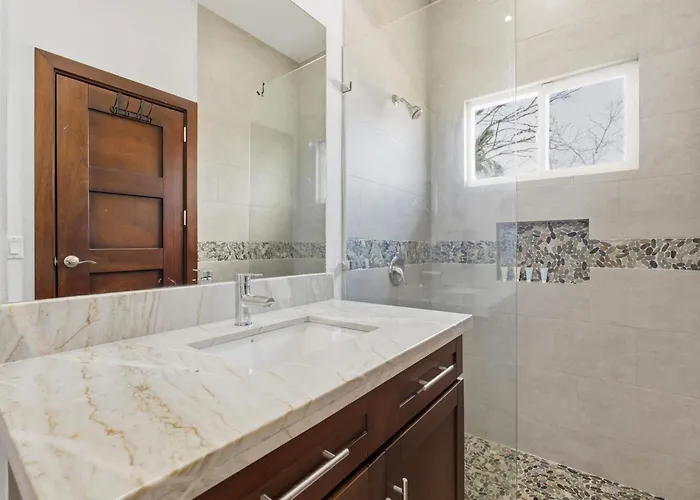 Holiday home Luxury Oceanview Pool & Private Casita *