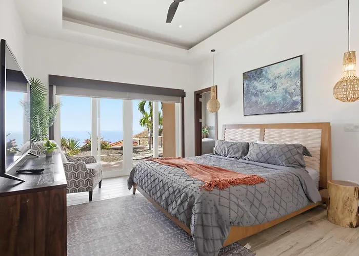 Holiday home Luxury Oceanview Pool & Private Casita