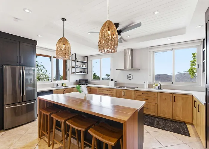 Holiday home Luxury Oceanview Pool & Private Casita