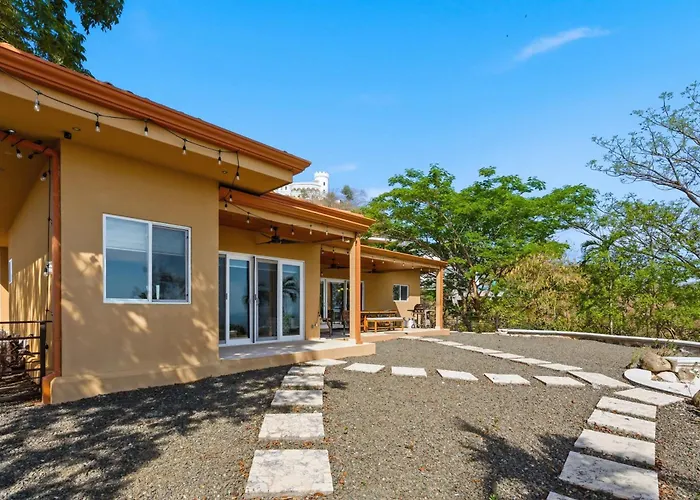Holiday home Luxury Oceanview Pool & Private Casita